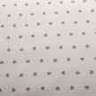 SCAMPOLO CM 60X280 TESSUTO FANTASIA FONDO BIANCO CUORI GRIGI